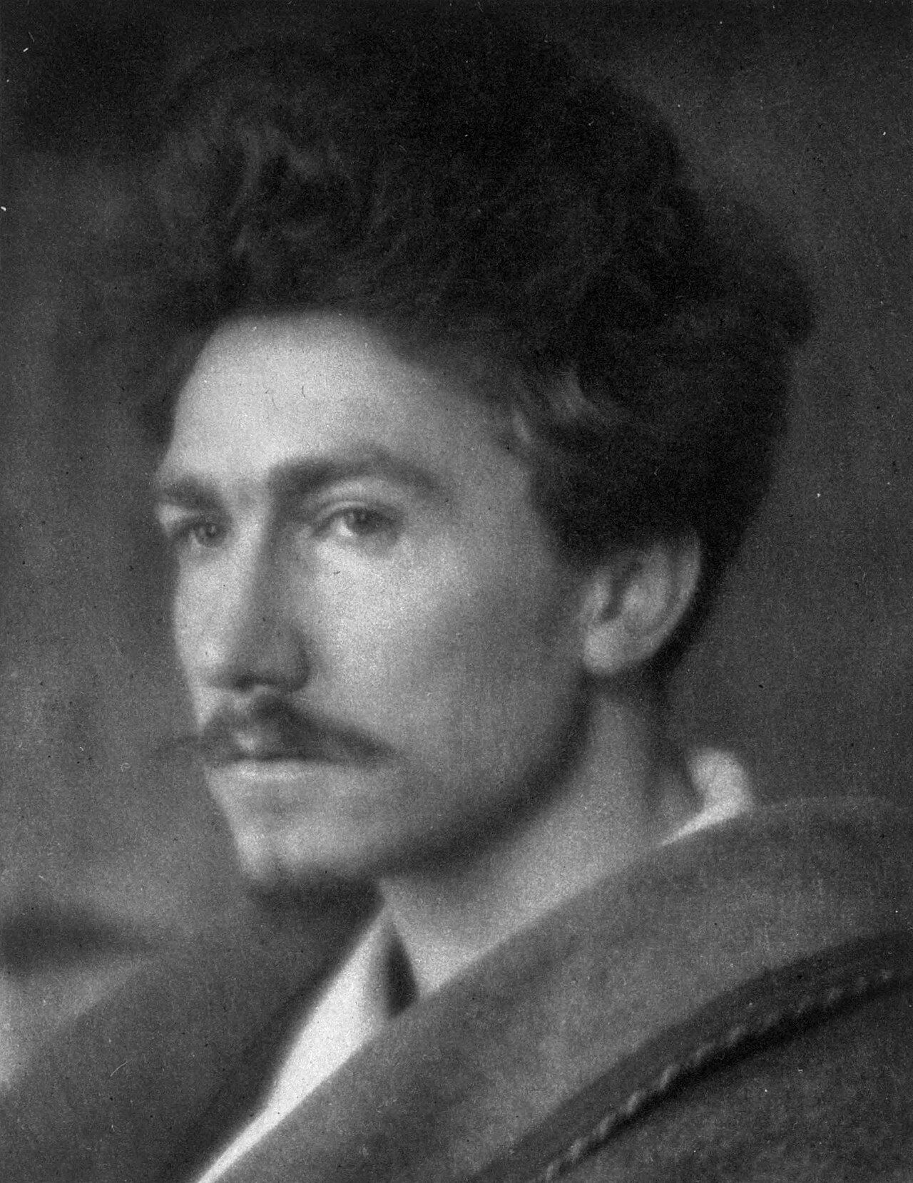 Ezra Pound, 1913 portrait photograph